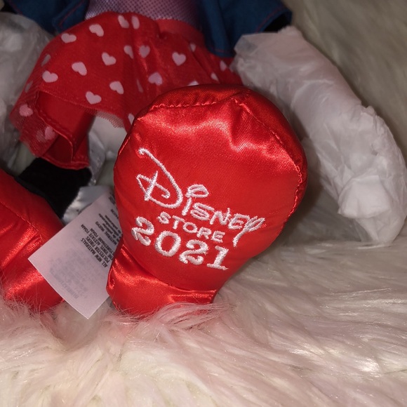 Hip Minnie Mouse 🆕 - Picture 2 of 6